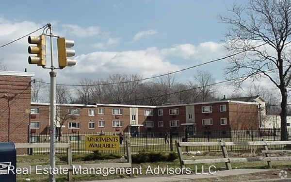 Foto del edificio - 900-938 W Godfrey Ave