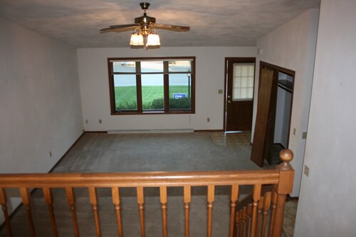 Building Photo - 2127 N Cloudview Dr