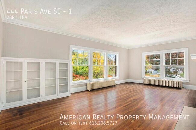 Foto del edificio - 444 Paris Ave SE