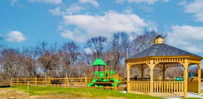 Building Photo - 379 Mazzeo Dr