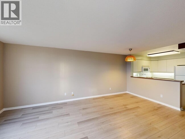 Photo du bâtiment - 503-503 W 16th Ave