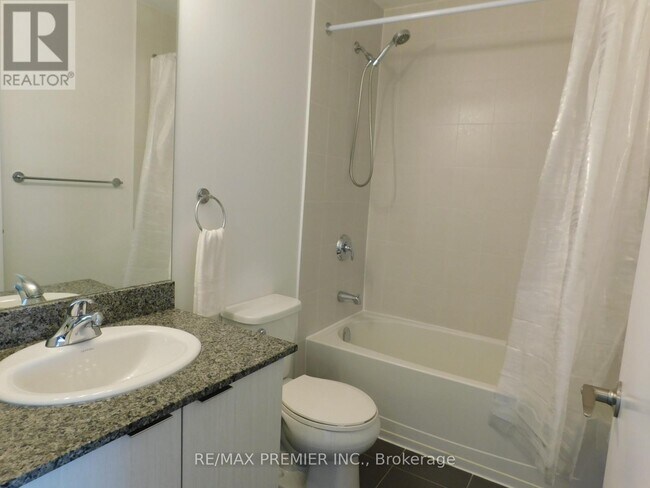 Building Photo - 2910 Hwy 7