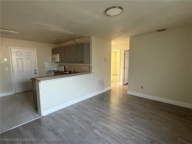 Foto del edificio - 173 E Rainbow St