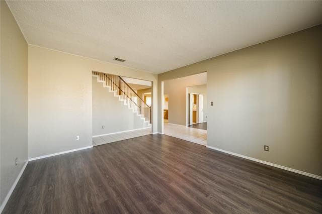 Building Photo - 1384 Wentworth Dr