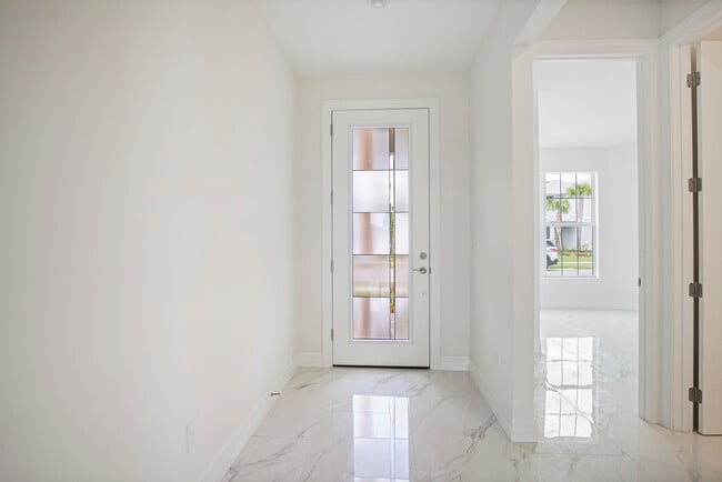 Building Photo - 10353 SW Captiva Dr