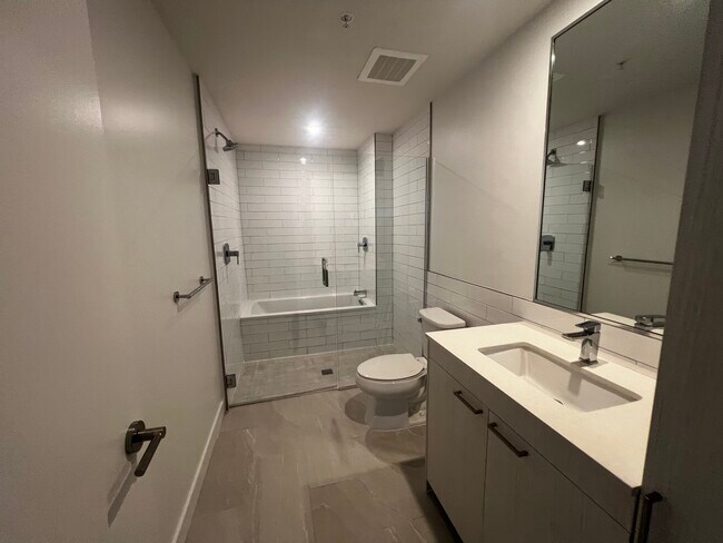 Foto del edificio - 132 NE 22nd St