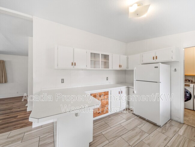 Foto del edificio - 642 S Harmony Ct