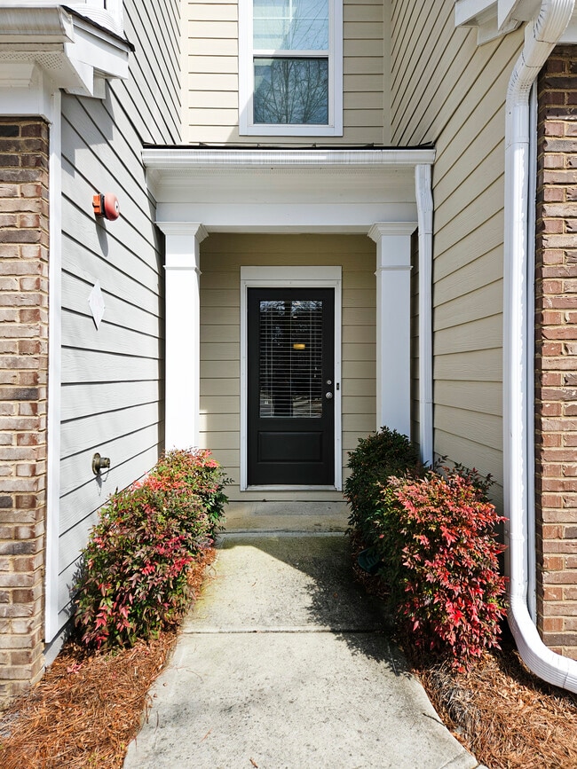 Building Photo - 1113 Dayton Dr