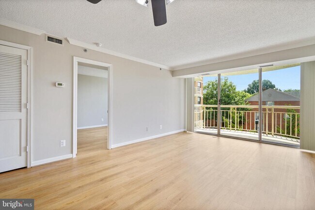 Building Photo - 1200 Braddock Pl