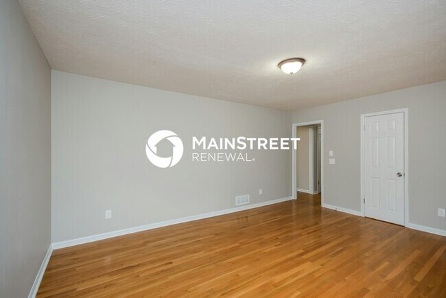 Foto del edificio - 3 Bedroom Pet-Friendly Home in Conyers, GA with Main Street Renewal