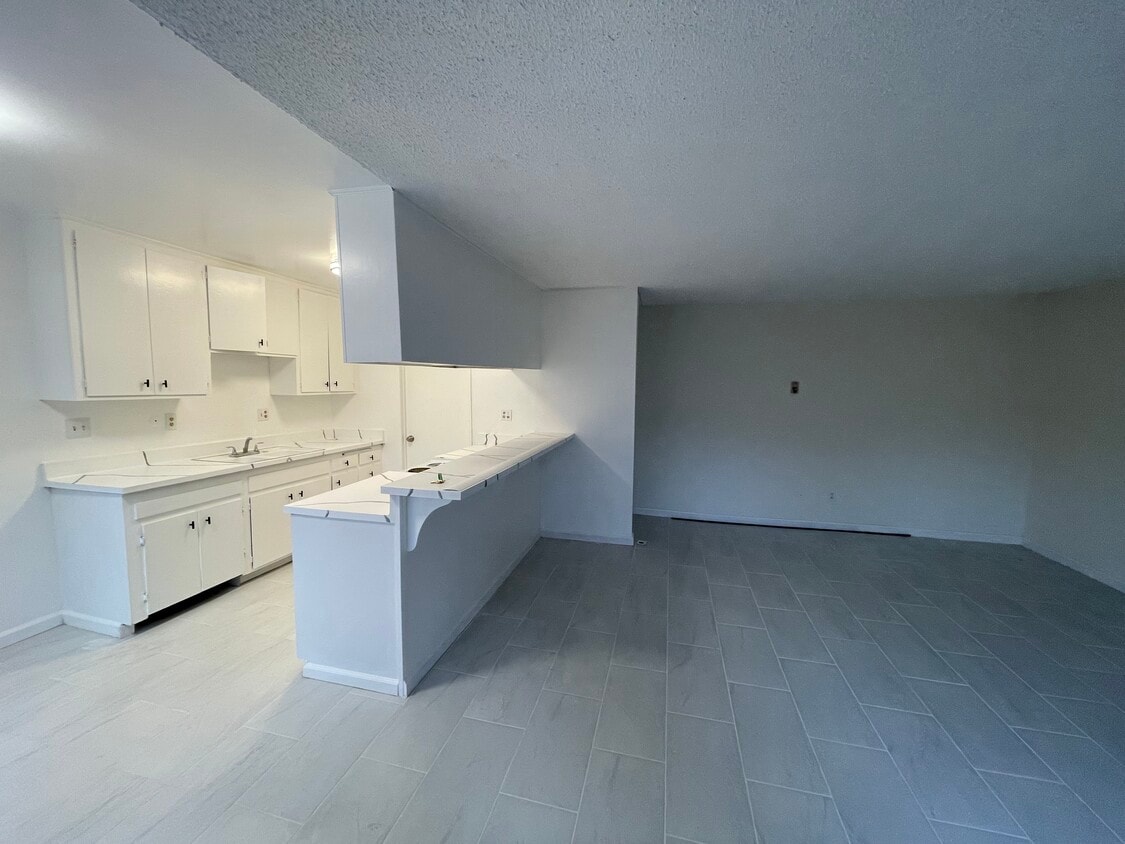 Foto principal - 2131 1/2 S Broden St