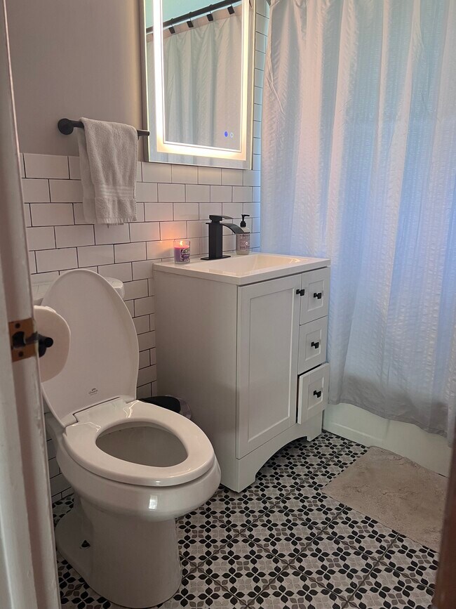 Bathroom - 53 Bedford Dr