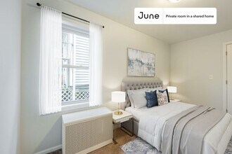 Building Photo - Room in Shared 3 bed/1 bath home