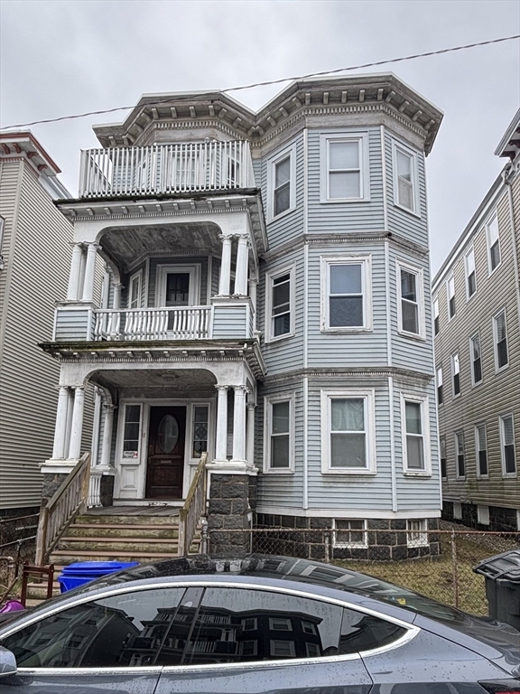 Primary Photo - 18 Taft St