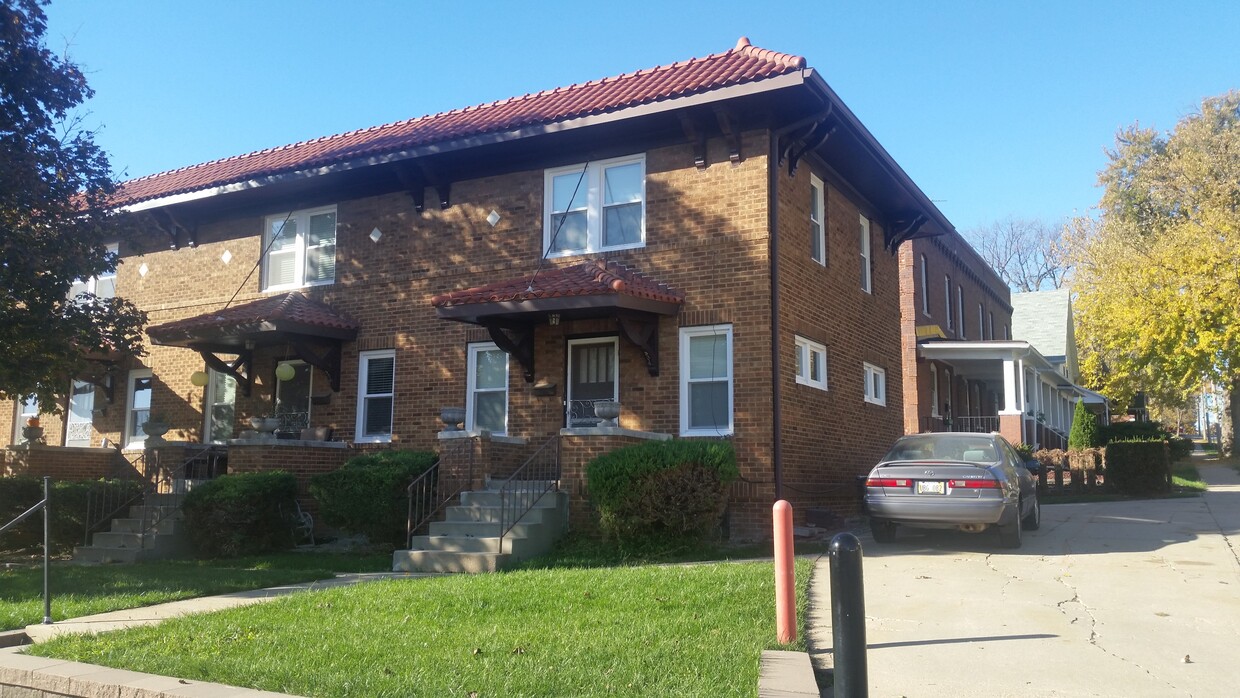 Building Photo - 508 S 35th St
