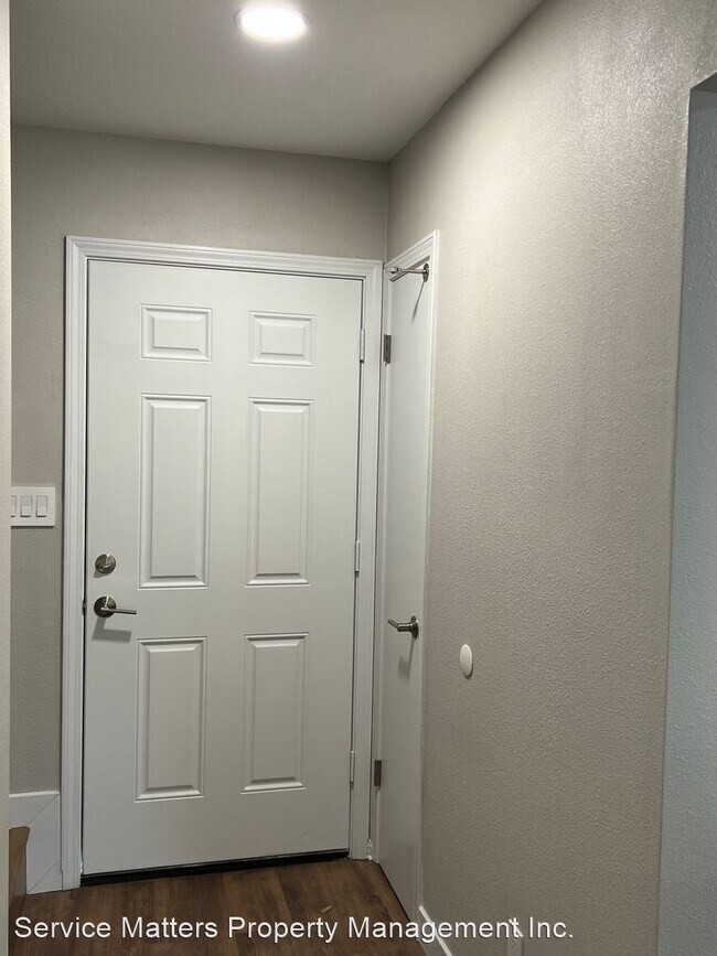 Foto del edificio - 2 br, 1.5 bath House - 6384 Sandy Lane