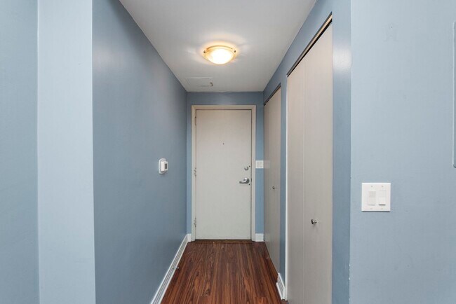 Foto del edificio - 2300 N Commonwealth Ave