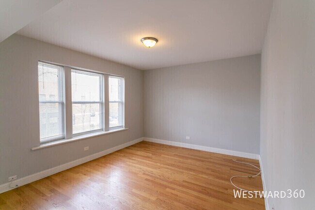Photo - 2753 N Whipple St Apartment