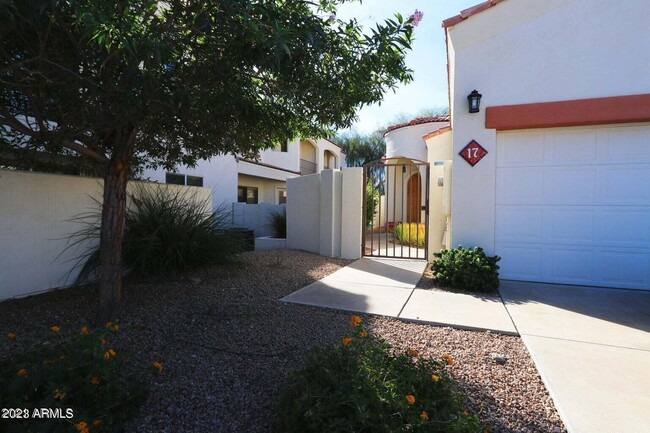 Foto del edificio - 1750 E Ocotillo Rd