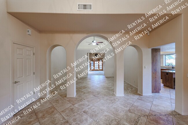 Foto del edificio - 8444 N 85th St