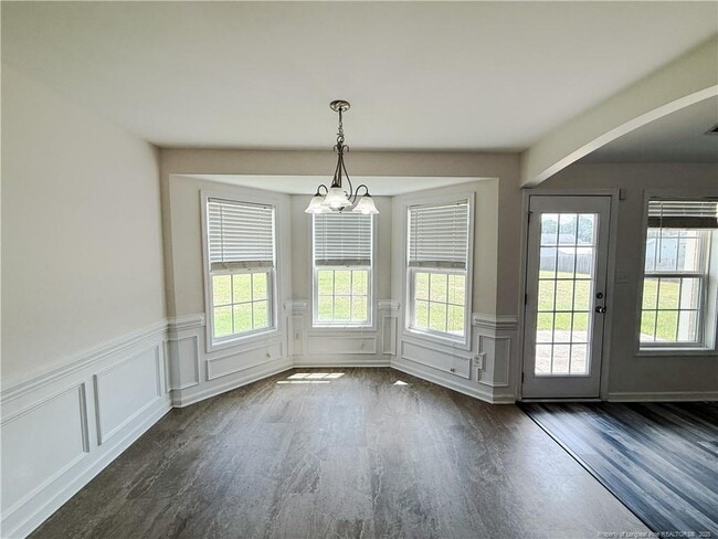 Foto del edificio - 135 Whitetail Ct