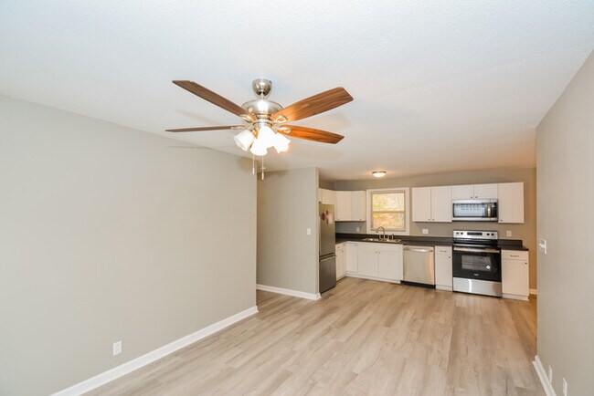 Foto del edificio - 2829 Thrush Dr