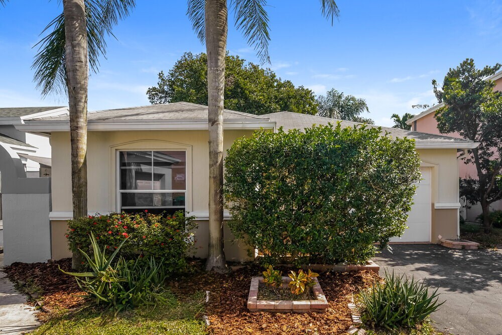 Foto principal - 4430 SW 72nd Way