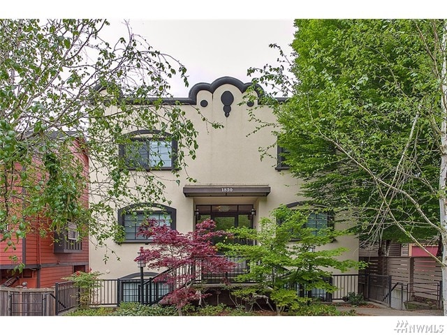 Building Photo - 1820 24th Ave
