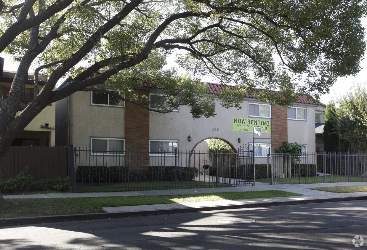 810 Garfield St, Santa Ana, CA 92701 810 Garfield St Santa Ana, CA