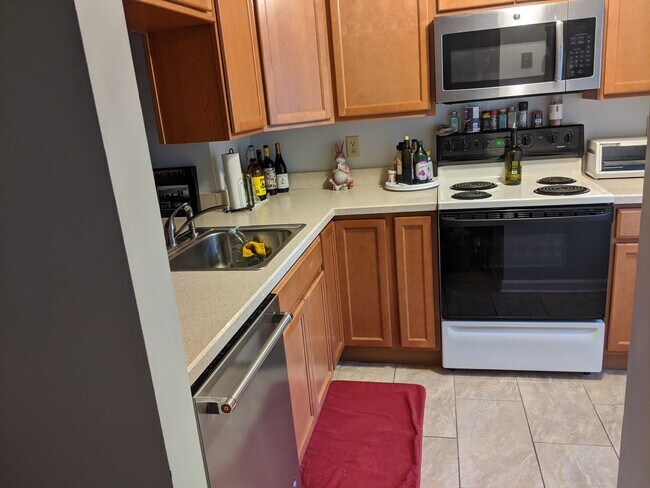 Foto del edificio - 8480 Lazy Creek Ct