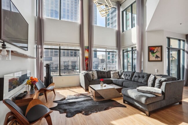 Photo - Atlantic Station Luxury Apartment