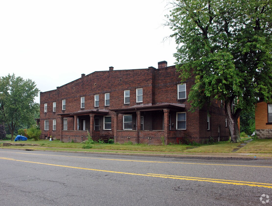 1 Circle St, Niles, OH 44446 Apartments in Niles, OH