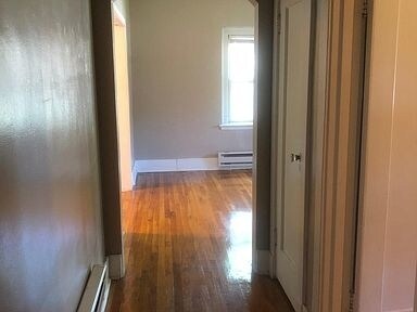 Building Photo - 6300 N Rosebury Ave
