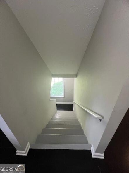 Foto del edificio - 9442 Cypress Ln