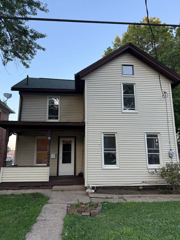Building Photo - 26 10th St SW