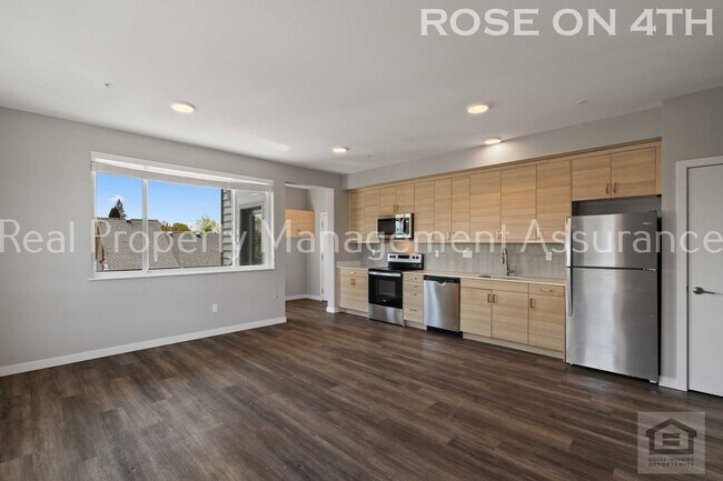 Foto del edificio - Brand New 2BR/2BA Apartments in the Heart ...