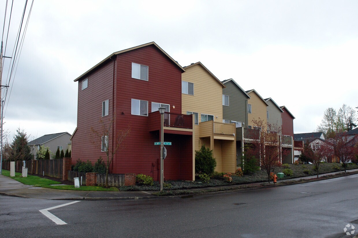 Foto del edificio - 15411-15433 NE Alton St