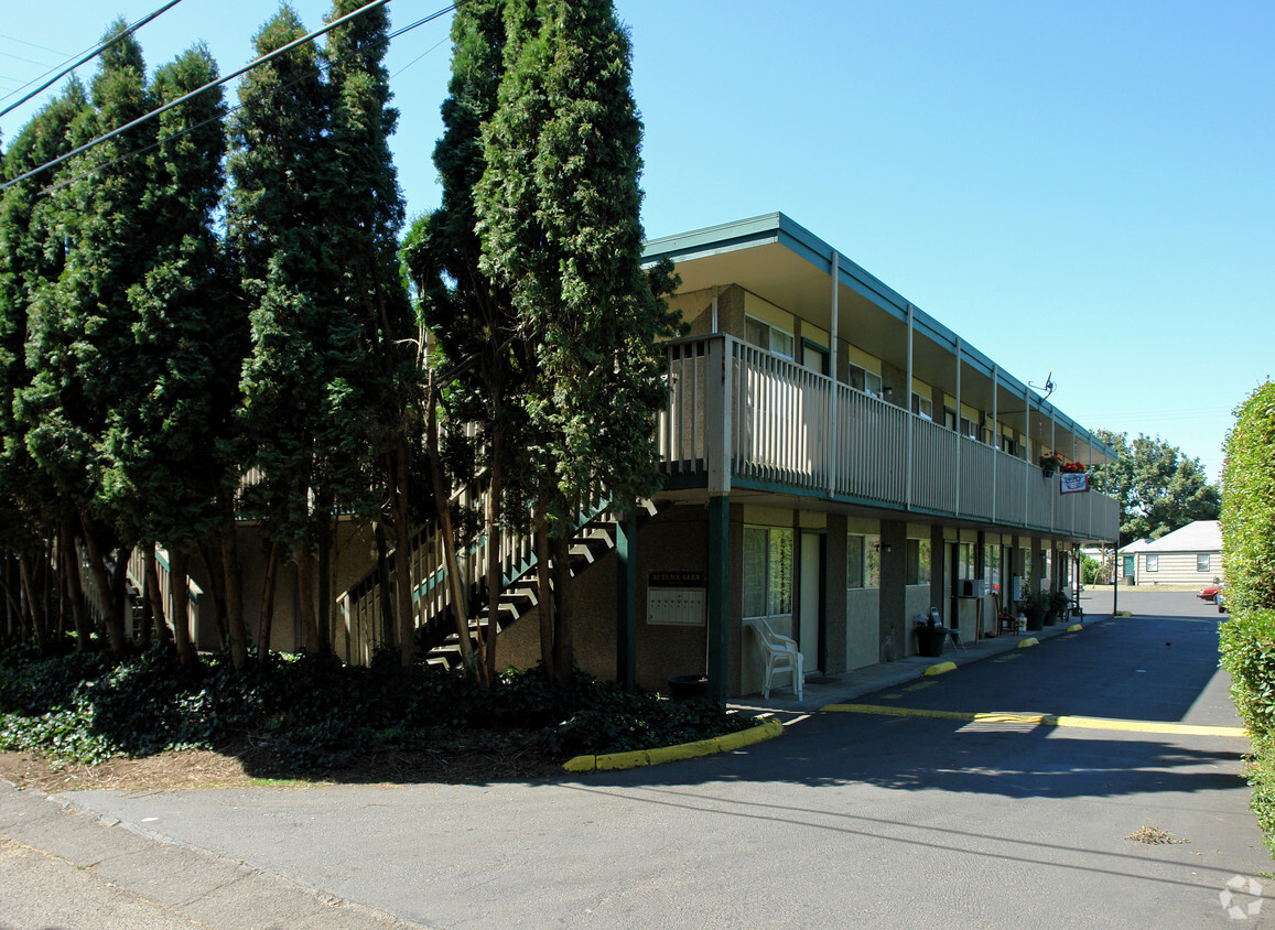 Primary Photo - Autumn Glen Apartments