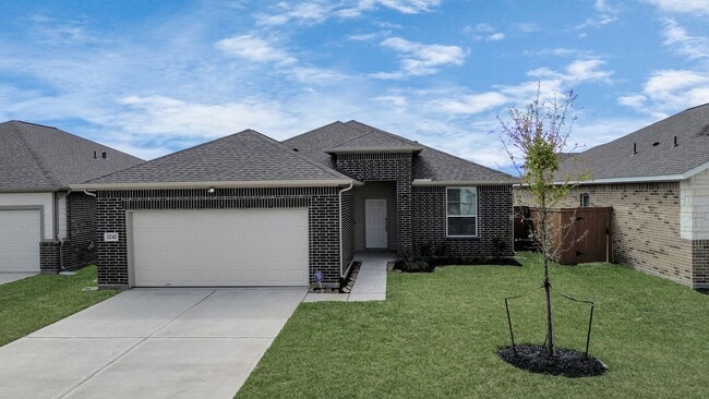 Photo - Welcome to the Drake – Where Comfort Meets... House