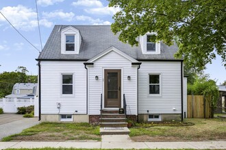 Building Photo - 22 Ruggles St