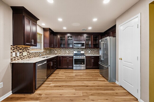 Building Photo - 3639 John Hancock Ln
