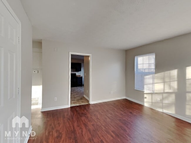 Foto del edificio - 3742 Caroline Ave