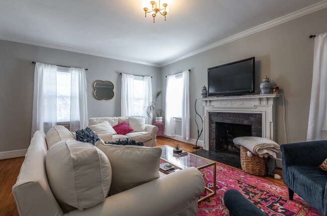 Foto del edificio - 1508 E 5th St