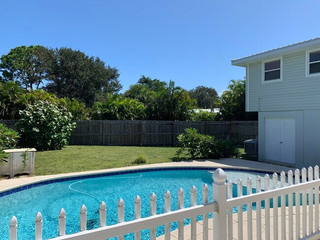 Foto del edificio - 1401 Magnolia Dr