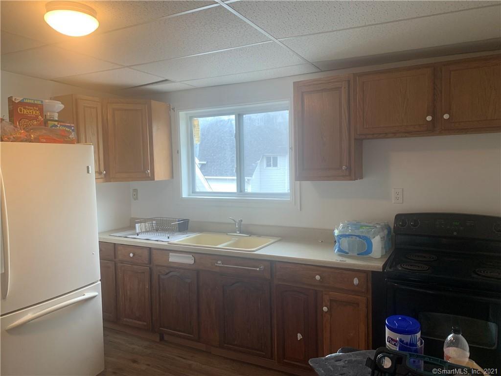 521 Stanley St Unit 3 floor, New Britain, CT 06051 Apartment for Rent in New Britain, CT