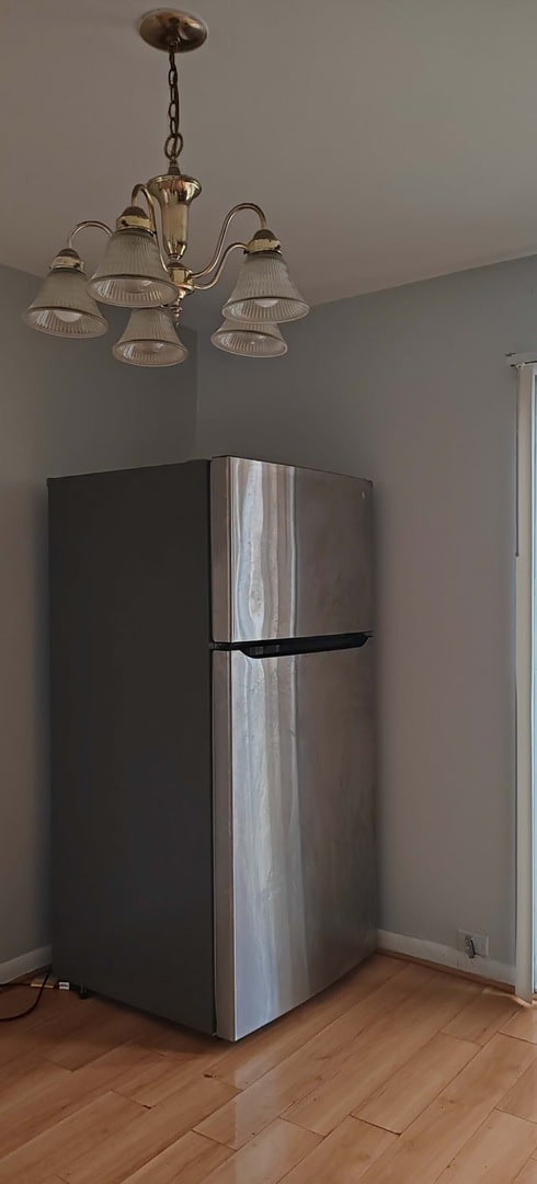 Building Photo - 1122 N Boxwood Dr