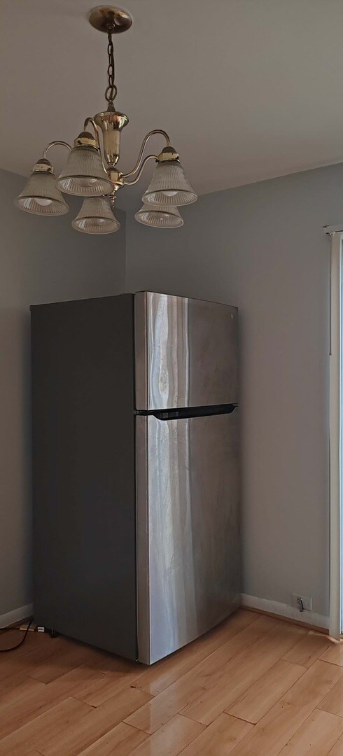 Foto del edificio - 1122 N Boxwood Dr
