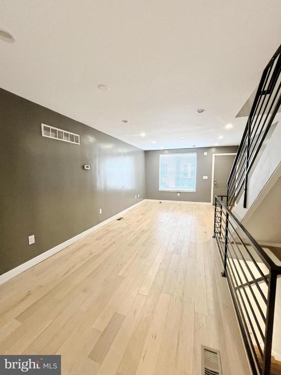Building Photo - 2626 Gerritt St