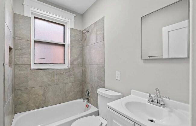 5H3A8794 - 3246 S Compton Ave