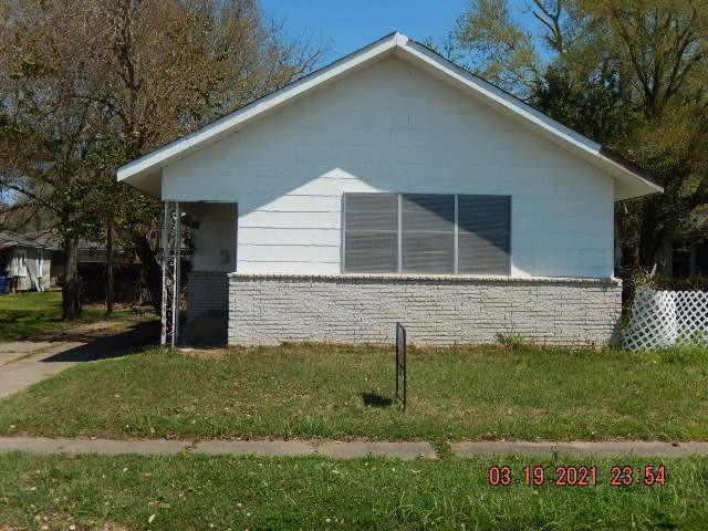 Primary Photo - 316 E Post Office St